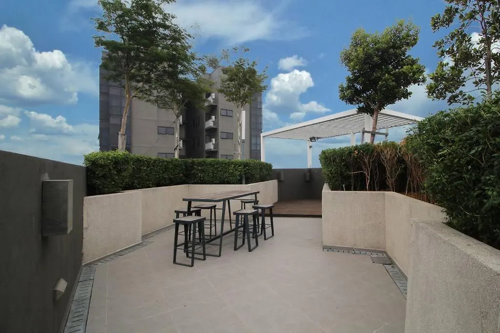 Apartment E 2-4Pax Studio Near Sunwaypyramid 100Mbps Wifi Petaling Jaya