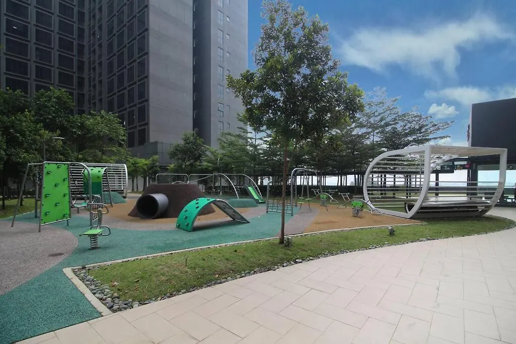 Apartment E 2-4Pax Studio Near Sunwaypyramid 100Mbps Wifi Petaling Jaya